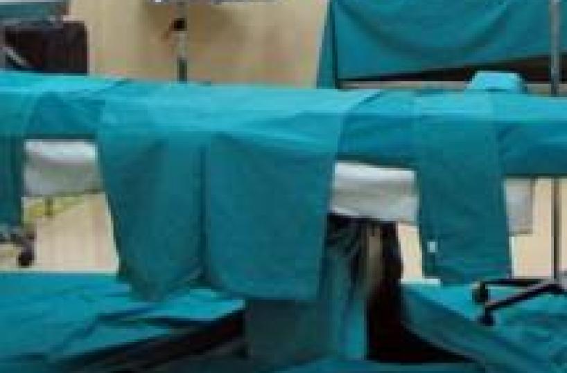 Partorì feto morto in bagno a processo per omicidio colposo