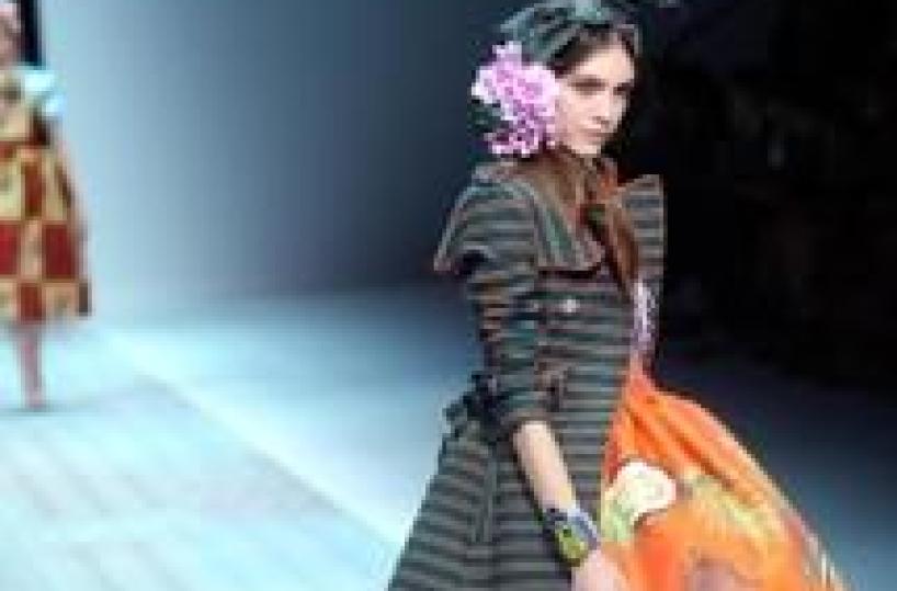 >>>ANSA/ Fur vests give artful spin to luxury this winter