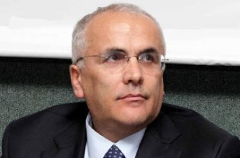 La solidariet&agrave; di Stato nutre la razza predrona non i poveri