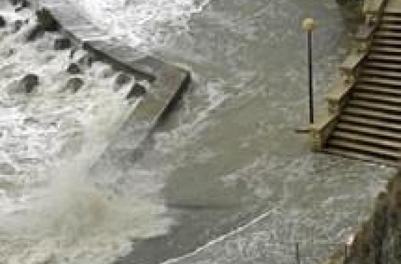 Bad weather expected to continue throughout weekend