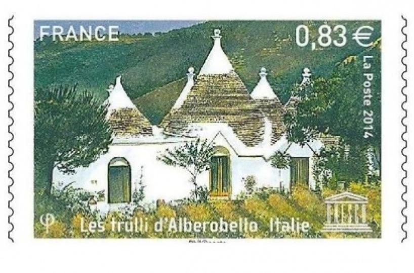 I trulli di Alberobello su un francobollo francese