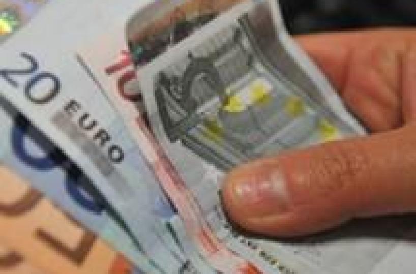 3-mth Euribor rate drops below zero for first time - update