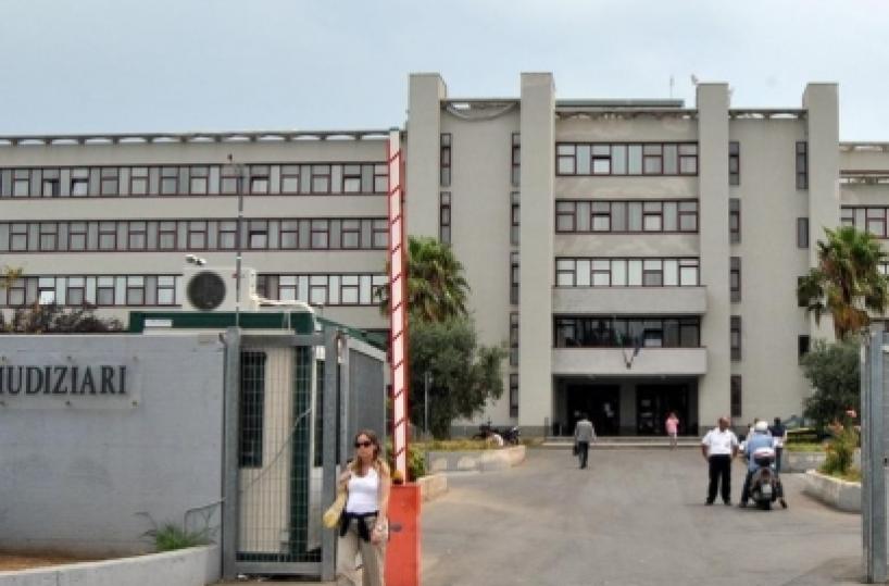 Manca un pezzo di cartaboss Bari torna libero