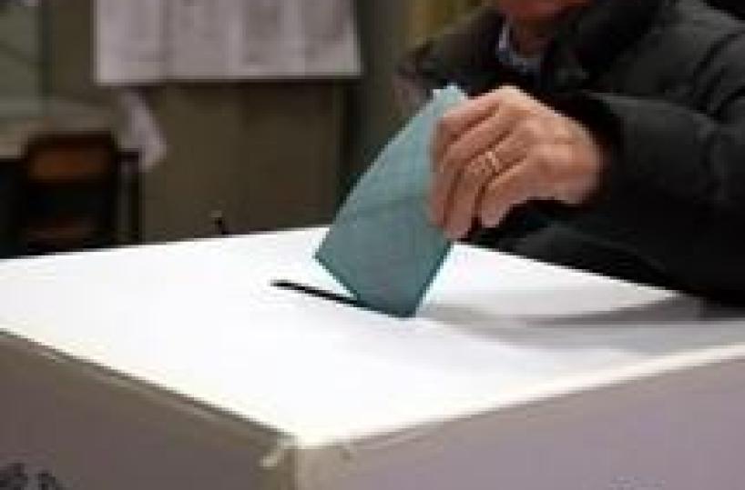 Regionali: alle 12 ha votato 15,7%