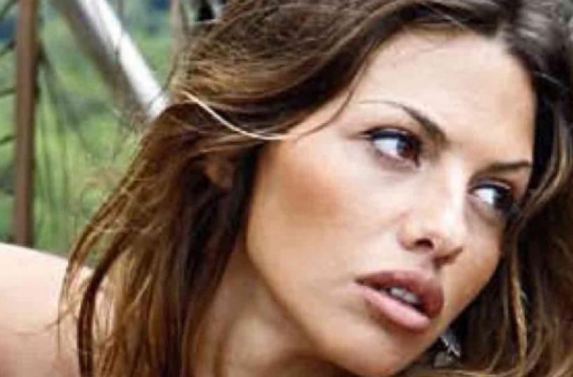 Escort: Guerra introvabile il Cav citato per l'11 maggio