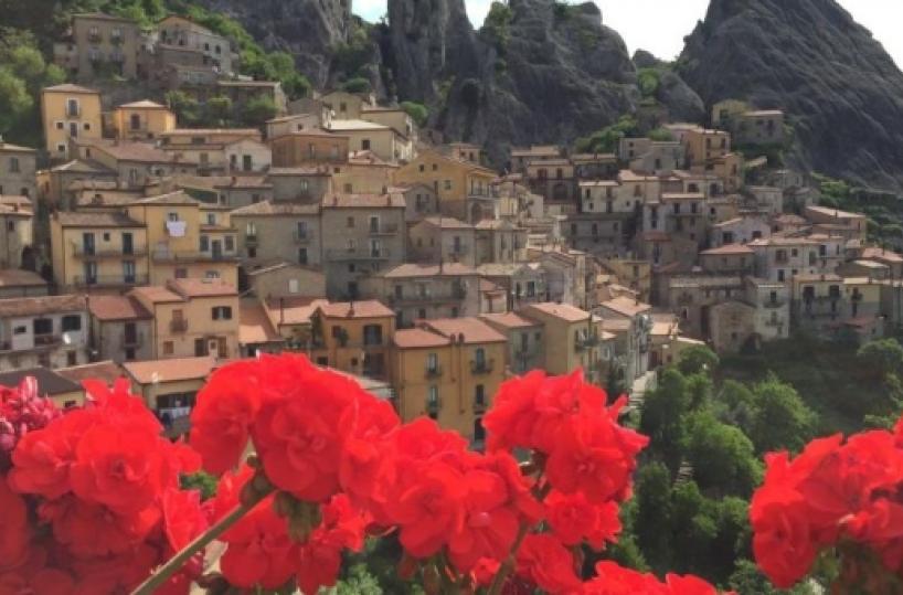 La «marcia dell'amore»in 31 borghi lucani