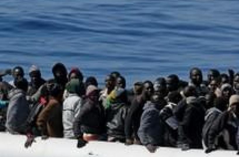 Immigrazione: Spari a gommone migranti, un morto