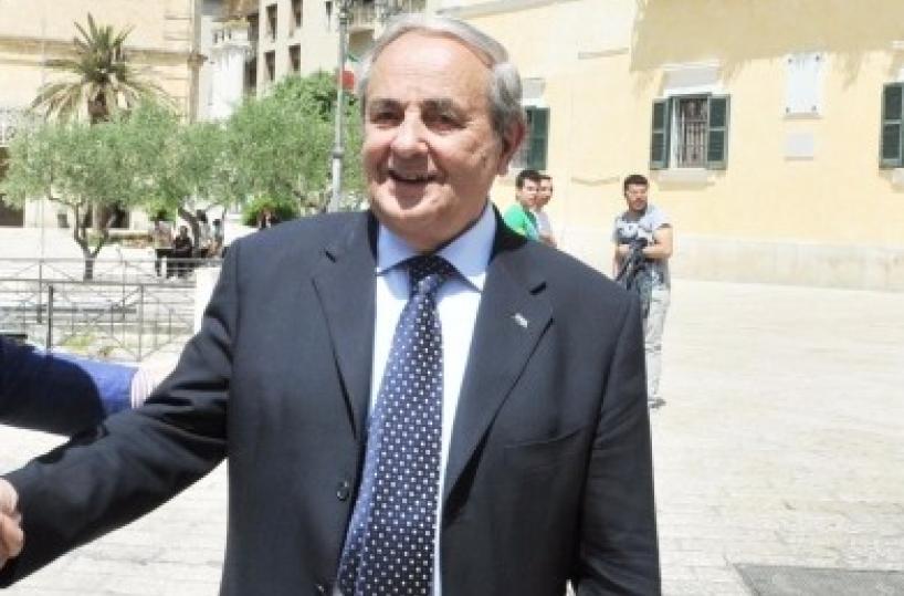 Matera, danneggiata autopresidente consiglio comunale