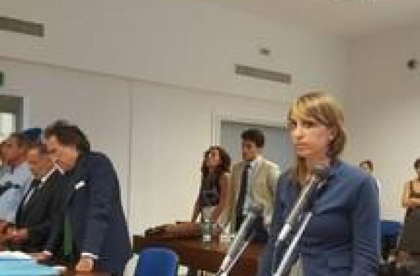 Uccise moglie a coltellate, condannato