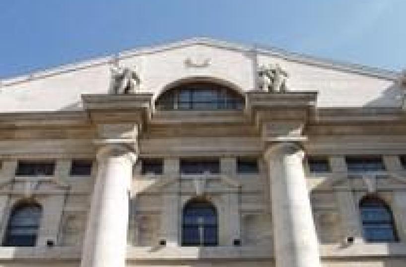 Falso allarme bomba a palazzo Borsa