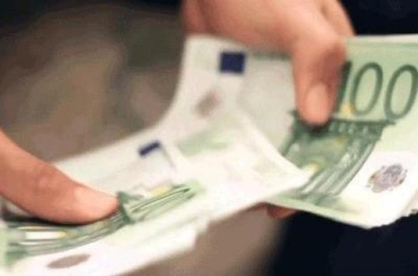 Estorce soldiai famigliariarrestato 17enne a Potenza