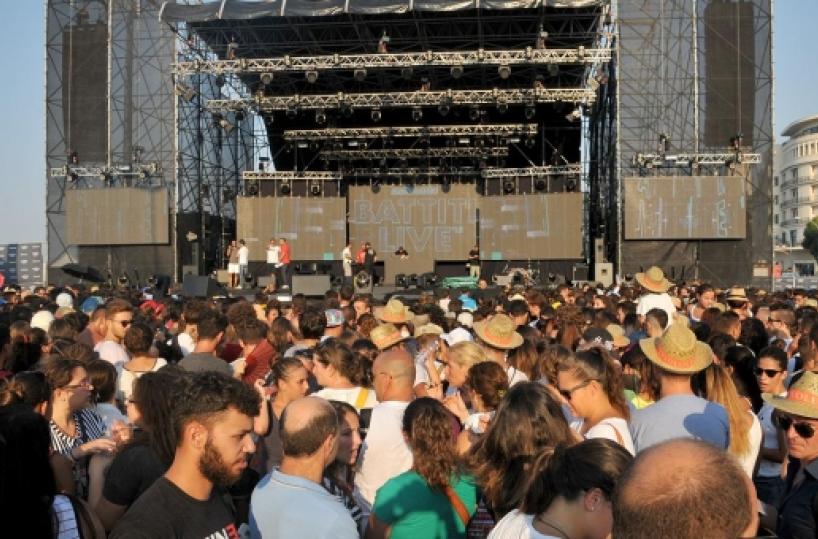 Musica: mix di artisti  a Bari per Battiti Live