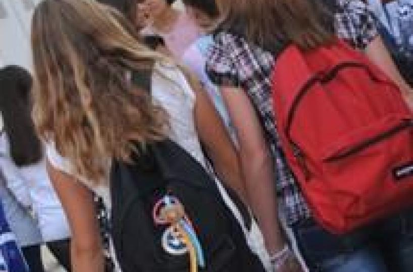 Scuola: da domani suona campanella per quasi 9 mln studenti