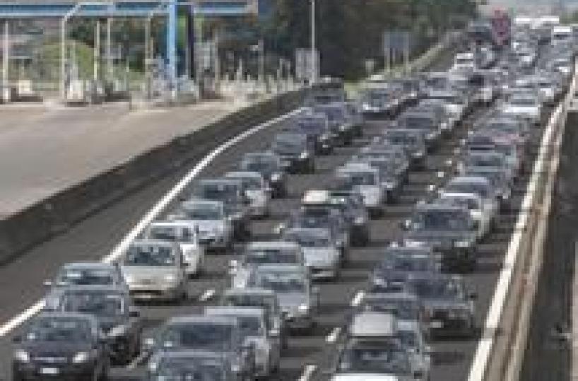 Assalto a portavalori,chiuso tratto a14