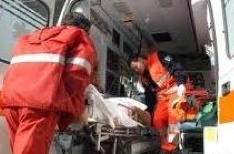 Travolto mentre spinge l'auto muore un 43enne a Corato