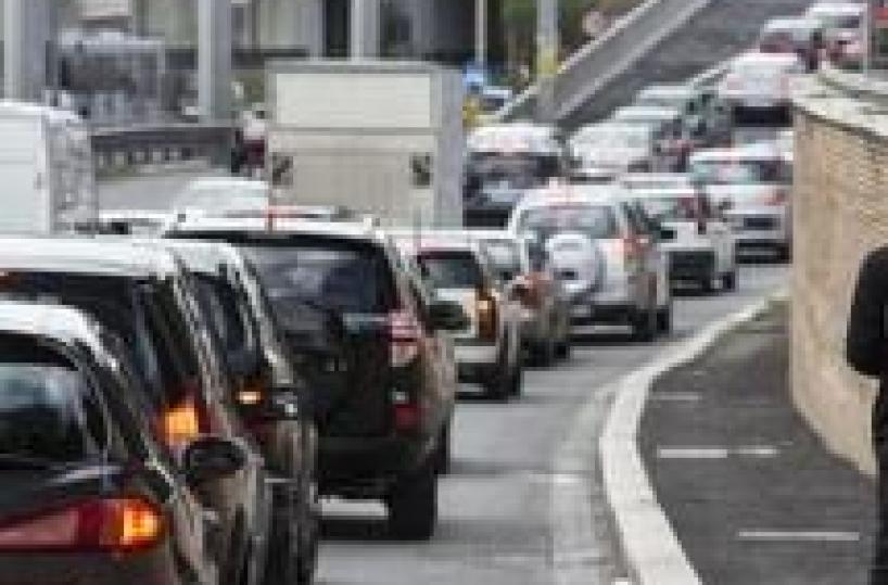 Roma: traffico in tilt,scioperi e cortei