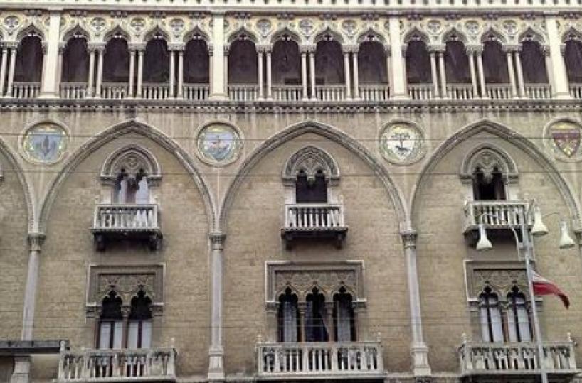 «Visita gratis, no con tessera» Polemica per palazzo Fizzarotti