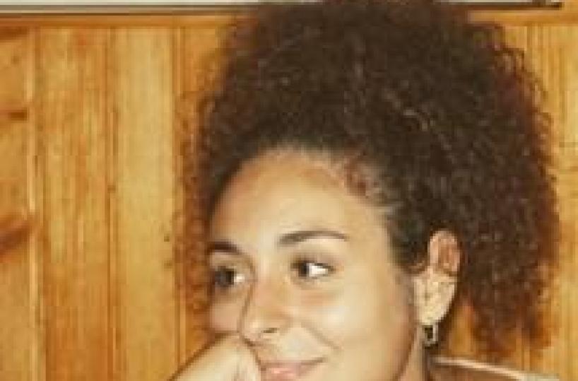 A Napoli minuto silenzio per morta disco