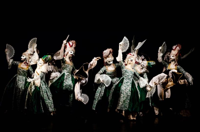 «Le Maschere»: il grande tributo del Balletto del Sud all'«Apollo» di Lecce