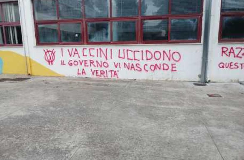 Scritte no Vax le