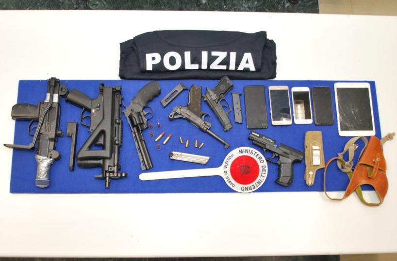 Matera, è ai domiciliari ma gli trovano una pistola in casa: arrestato