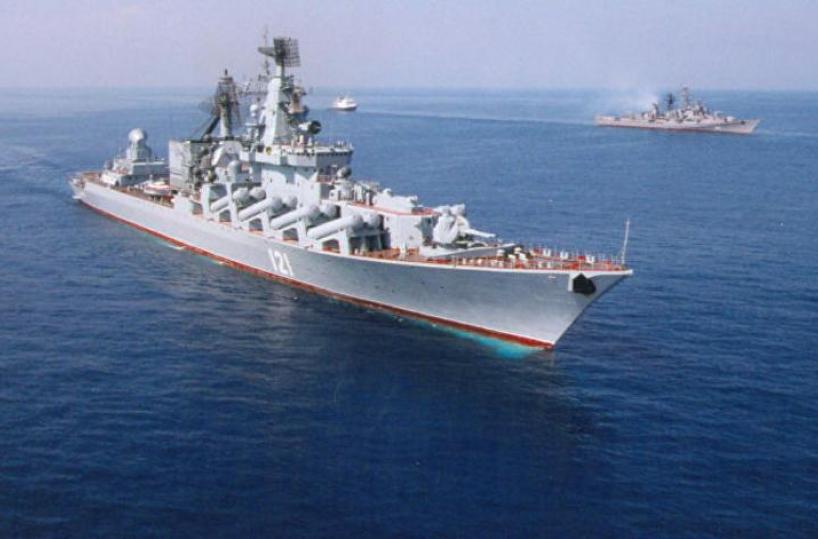 E' caccia a sud di Taranto al «killer di portaerei» della Russia