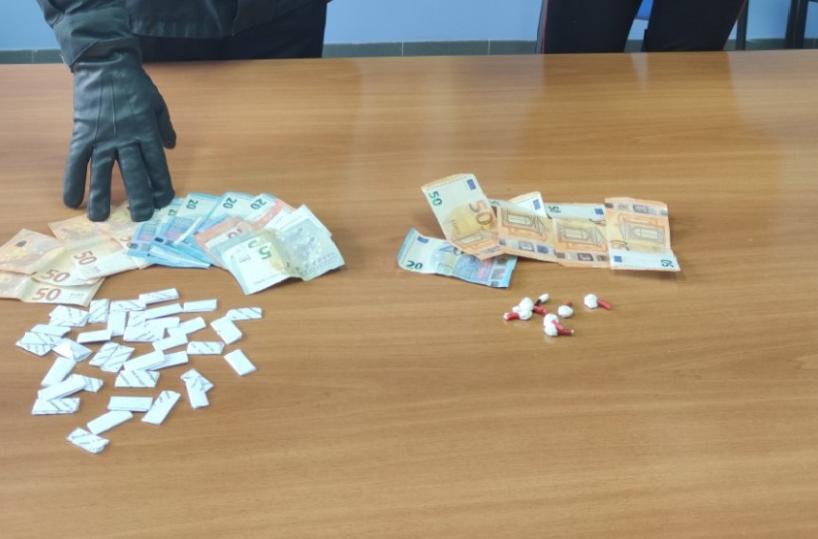 Nascondevano negli slip Ketamina e cocaina: arrestati due pusher della movida tarantina
