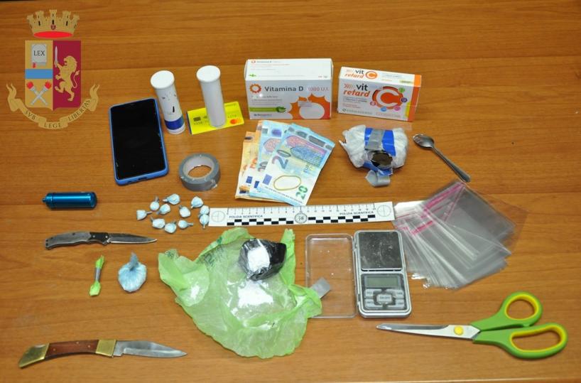 San Marzano: spaccio in piazza davanti a bambini e ragazzi: arrestato