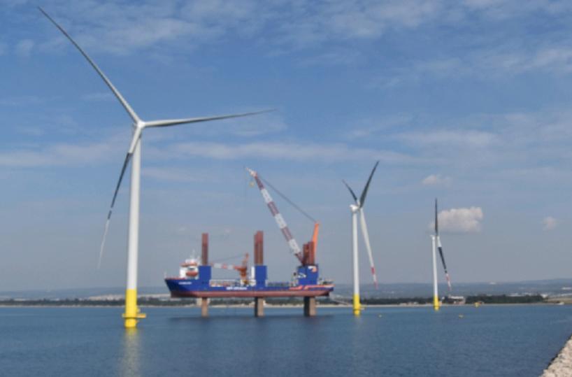 Taranto terza turbina parco eolico mare