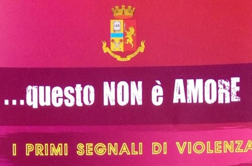 La Polizia scende in piazza a Bari e Matera per la campagna contro la violenza sulle donne