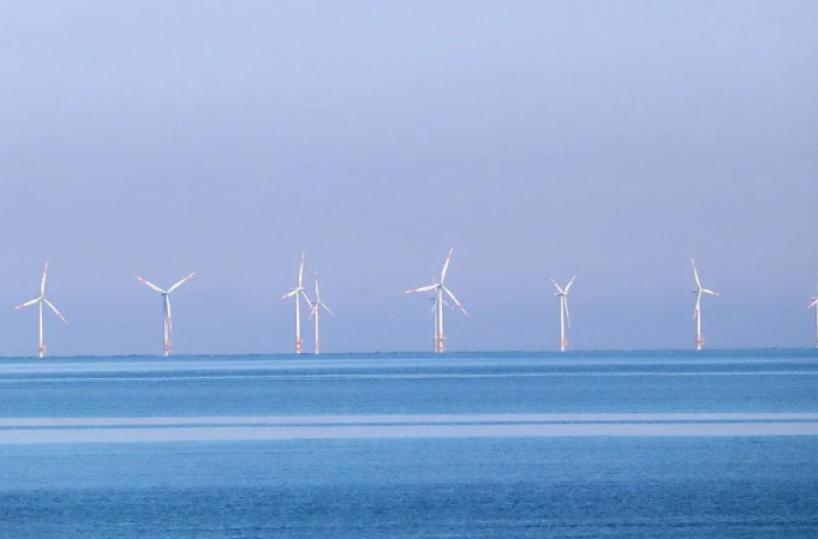 Eolico offshore del Salento, Emiliano incontrerà l'azienda