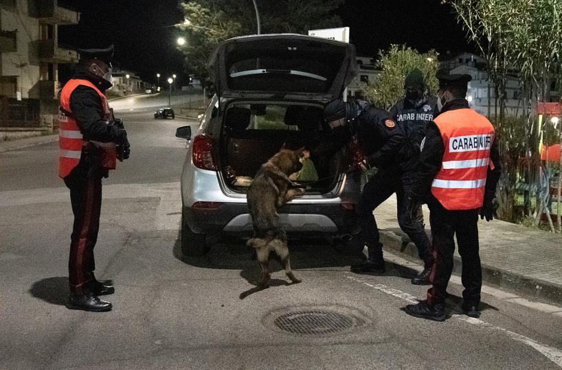 Montescaglioso, coppia trovata con cocaina, hashish e marijuana: arrestata