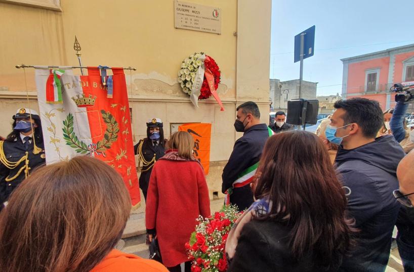 Decaro ricorda Mizzi, vittima innocente della mafia: «Bari ha reagito»