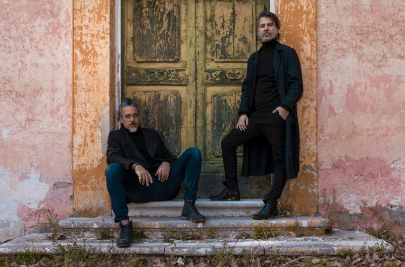 «Songs in a Conversation», l'omaggio a Nick Drake di Angelini e D'Erasmo arriva a Bari e Taranto