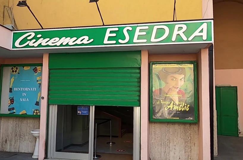 Bari, al cinema Esedra il film «Vesuvio»