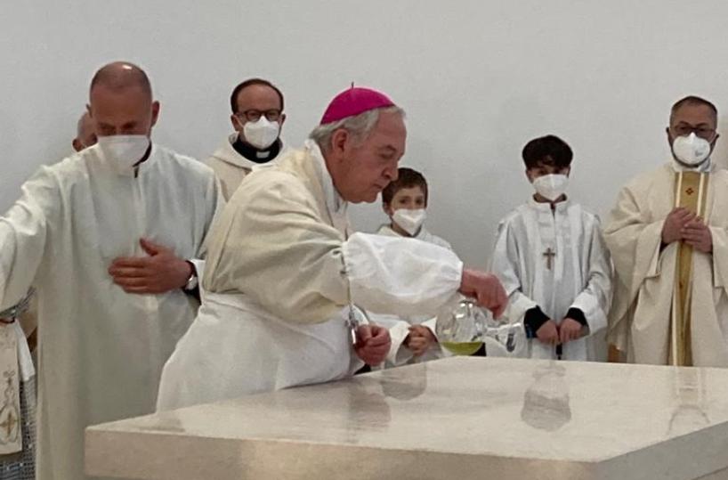 Bucaletto, ecco il rito di d’educazione della nuova chiesa di Santa Maria della Speranza 