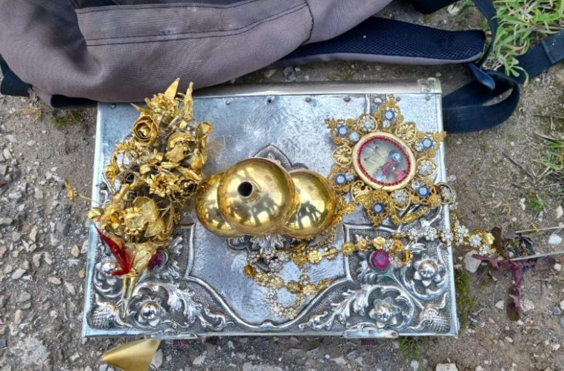 Bari, la polizia restituisce alla Basilica di San Nicola le reliquie rubate