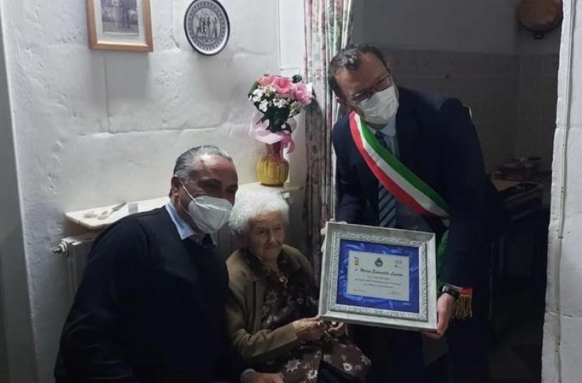 Matera, ecco nonna Maria Emanuella: la 13esima ultracentenaria della Città dei Sassi
