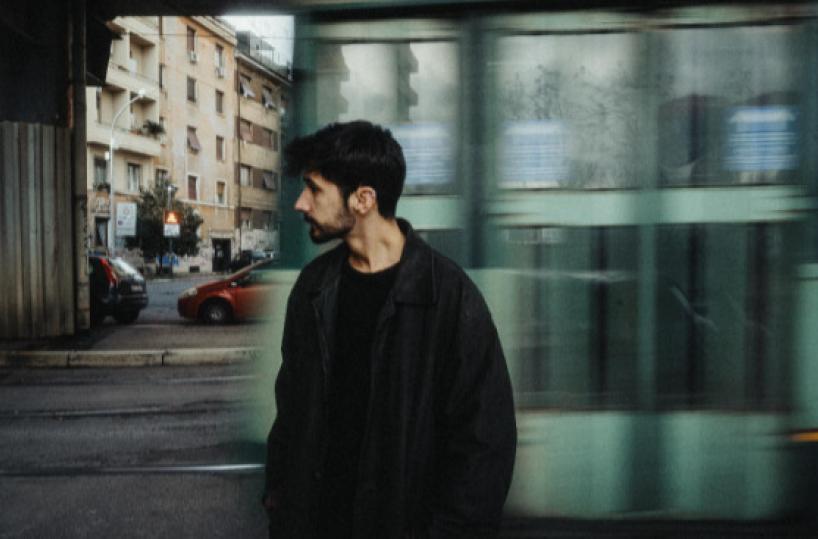 &laquo;Miccia&raquo;, uscito il nuovo singolo del barese Scianni: un pop incalzante per raccontare una delusione d'amore