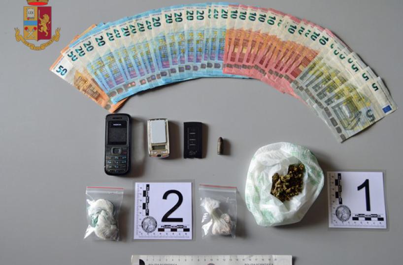 Spaccio di eroina in pieno centro a Galatina: arrestato un pusher, segnalato un acquirente