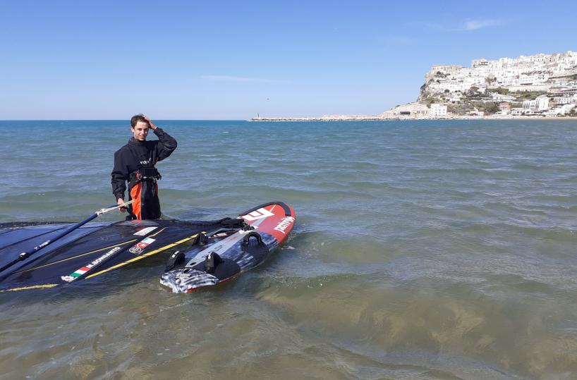 Windsurf, l'esordio a Peschici del 14enne Bonsanto 