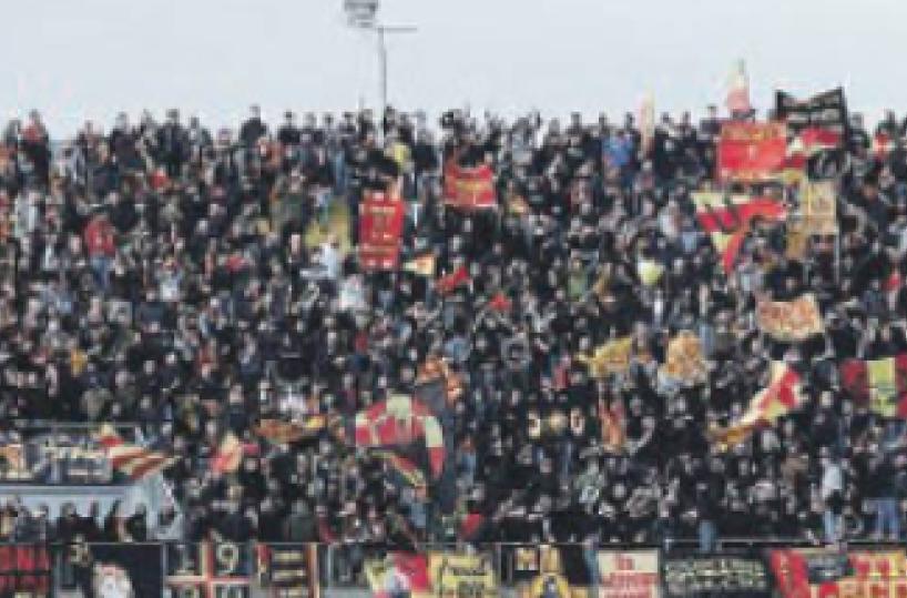 Il Lecce scende in campo: col Pisa tutto esaurito