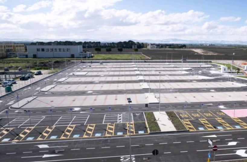 Giro di vite al Policlinico di Foggia: via la giungla di auto, si  parcheggia fuori