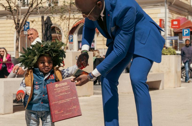 Dal Camerun a Bari: Afana diventa dottore 3 volte, laureato con 110 e lode 