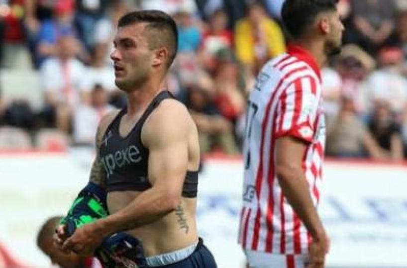 Calcio, Lecce rimontato dal Vicenza: rimandata la festa promozione