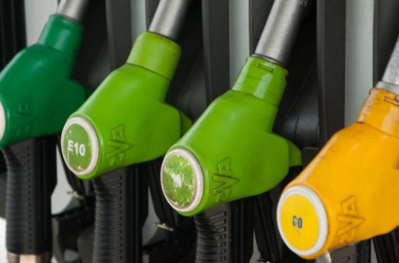 Vendita di carburante a prezzi illegali, a Bari sanzioni per 8200 euro