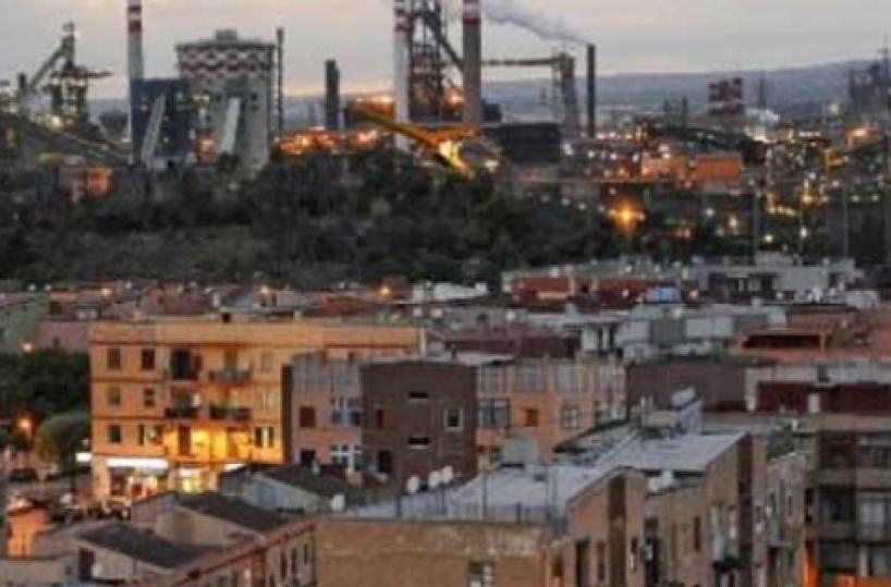 Taranto, pretende soldi dalla sorella e prova a incendiarla: arrestato 47enne