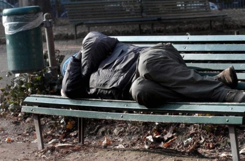 Fasano, senzatetto occupa una casa: la proprietaria lo scopre ma lo perdona