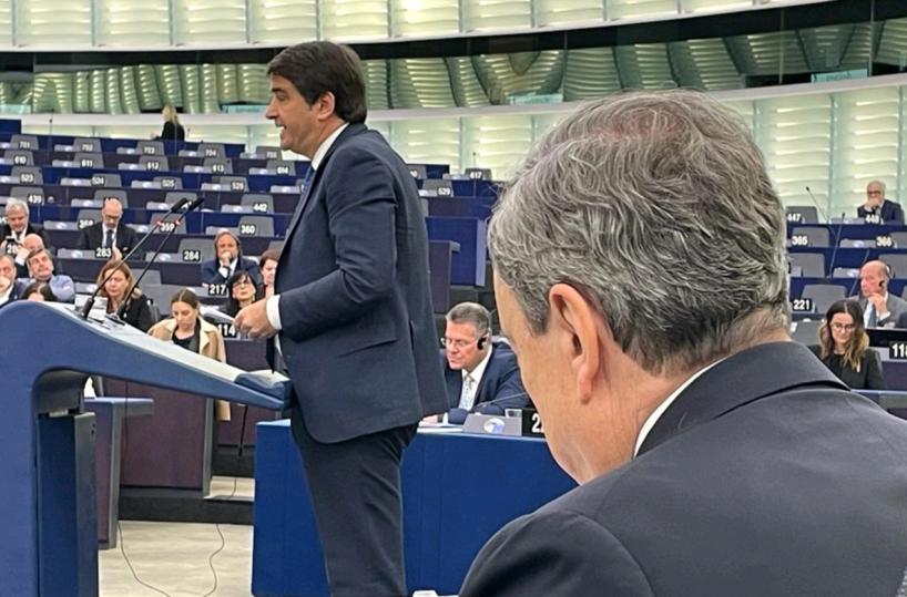 Fitto incalza Draghi: «Rimodulare il Pnrr»