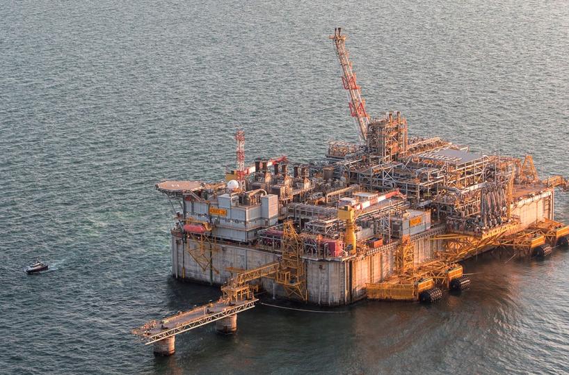 Brindisi, polemica su nave-rigassificatore: «Un ritorno al passato»